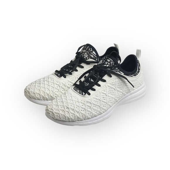 APL 𖤐 TechLoom Phantom Limited Edition Sneaker 𖤐 White Black Print 𖤐 10.5M 𖤐 - Picture 2 of 16